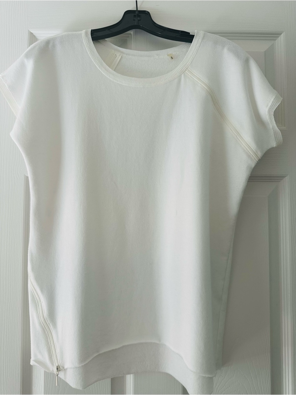 SCHINA Women’s White Short Sleeve Top Size S Asymmetrical Zip Pullover Shirt